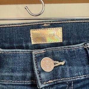 MOTHER Insider Crop Step Fray in color Girl Crush